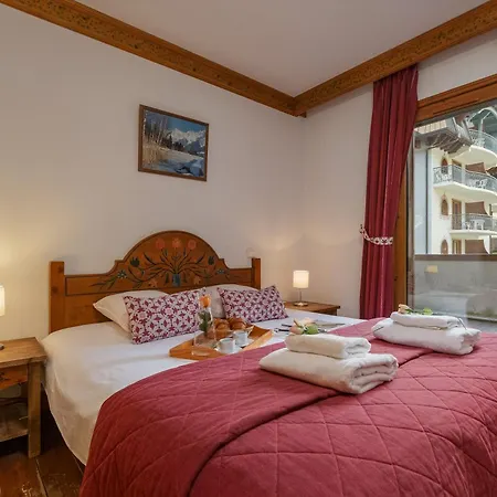 Apartman Le Cristal Gm19 Mountain View, Pool & Parking- Happy
