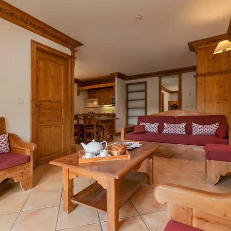 Apartman Le Cristal Gm19 Mountain View, Pool & Parking- Happy