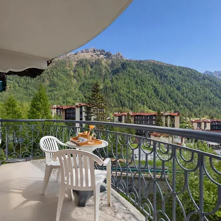 Le Cristal Gm19 Mountain View, Pool & Parking- Happy *